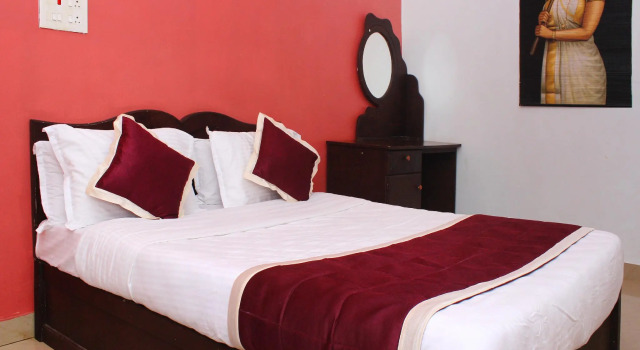 OYO 14135 Ashly's Residency, Varaa Hotelli Anakkara New Delhi