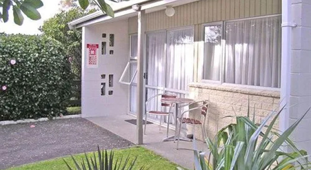 Oakura Beach Motel, Забронировать Мотель Окура Stratford Mountain Club