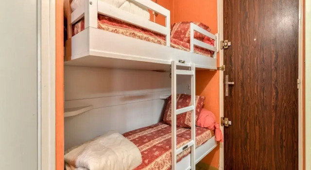Sunny Apartment by the Sea, Rezervovat Apartmán Hotely v Canal du Midi s bazénem, Bazén