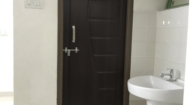 Кровать в общем номере Hotel Priti International