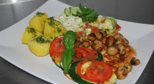 Restauracja i Hotel Marco, Prenota Hotel Bedzin 