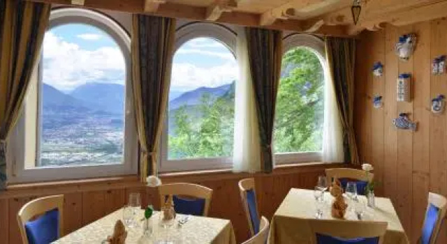 Albergo Miravalle Fai della Paganella, Забронировать Отель Фай-делла-Паганелла Паганелла
