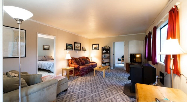 Easy Street 3 Bedroom Home, Prenota Casa vacanze Hotel a Oregon con parcheggio, Parcheggio