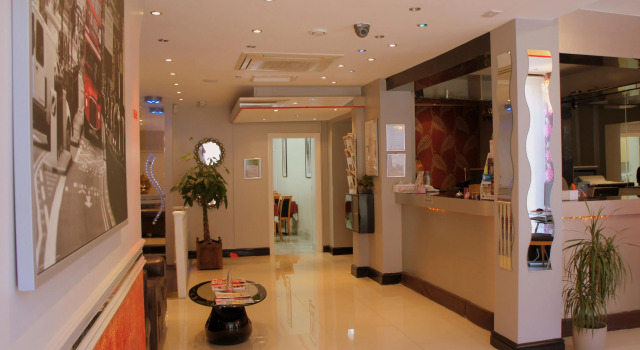 Plaza London Hotel