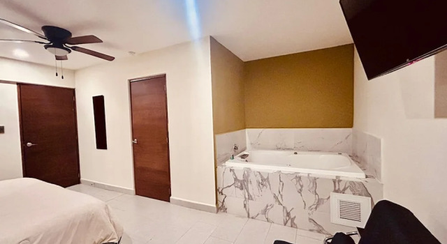 Hotel Casa 20, Забронировать Отель Отели в центре Леона, в центре
