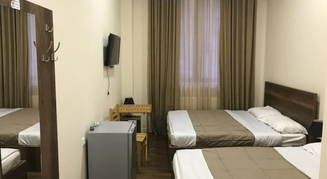 Brok's Hotel, Rezerwuj Hotel Didube Tbilisi