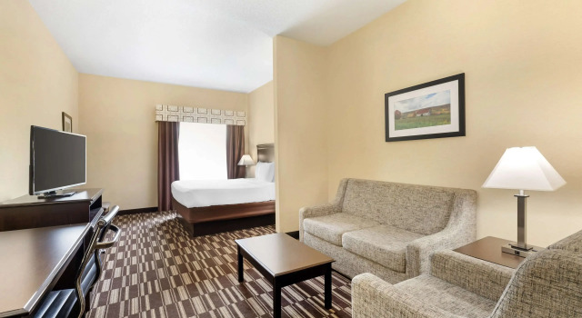 Двухместный полулюкс Best Western PLUS Victor Inn & Suites