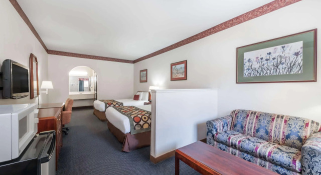 Super 8 by Wyndham Weslaco, Buchen Sie Gasthaus Weslaco Rio Grande Valley