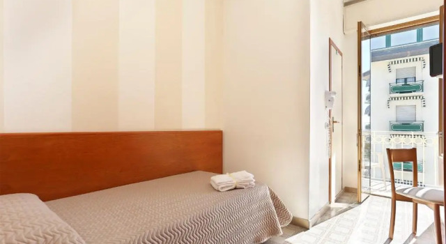 Одноместный номер Standard с балконом и с видом на море Hotel Brunella