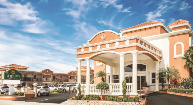 Номер Standard La Quinta by Wyndham Oceanfront Daytona Beach