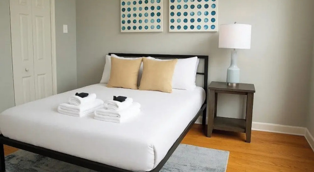 2BR Living - Halsted rep, Varaa Huoneisto Chicago 