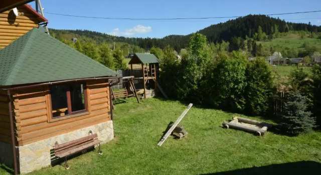Zolota Rybka, Prenota Hotel Skhidnytsia 