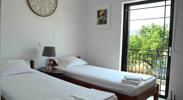 Cozy Home in Eretria, Забронировать Дом для отпуска Эретрия Эвбея, рядом с Площадь Сфагиу