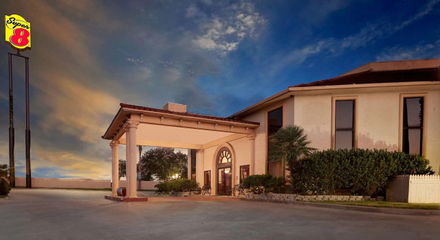 Super 8 by Wyndham Corpus Christi Northwest, Buchen Sie Gasthaus SPA-Hotels in Corpus Christi, SPA