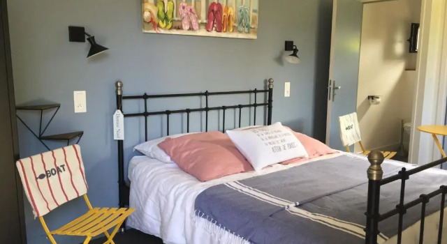 A La Birochère Chambre d hôtes classée 3 clés et Accueil Vélo, Забронировать Отель Порник Loire-Atlantique, рядом с Казино Порника