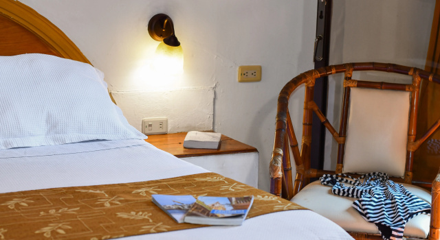 Centro Hotel, Забронировать Отель Отели Картахены 3 звезды, рядом с Custom's Square, 3*