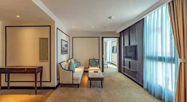 Люкс Executive Charmant Suites a Boutique Hotel Can Tho