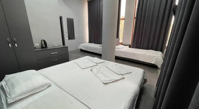 Camera quadrupla Standard Hotel OK