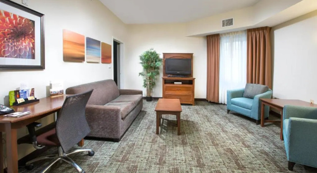 Люкс с 2 комнатами Staybridge Suites Augusta by IHG