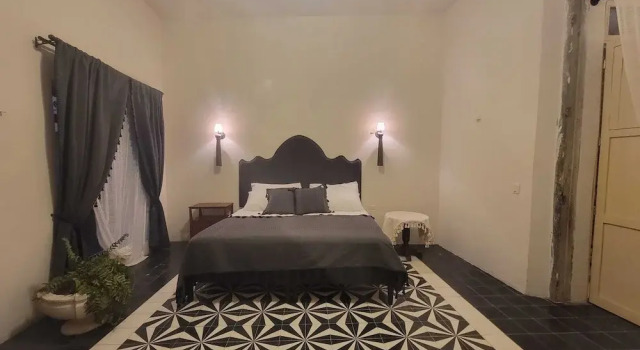Luxury Historic 5BR Boutique hotel in Centro Walkable & Pool, Prenota Boutique Hotel a Yucatán con piscina, Piscina