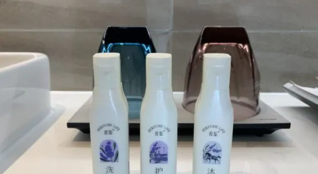 Lavande Hotel (Mianyang Convention Center), Rezerwuj Hotel Hotele w Mianyang z parkingiem, Parking