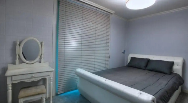 Louis Pension, Prenota Hotel Hotel a Gyeonggi-do con piscina, Piscina