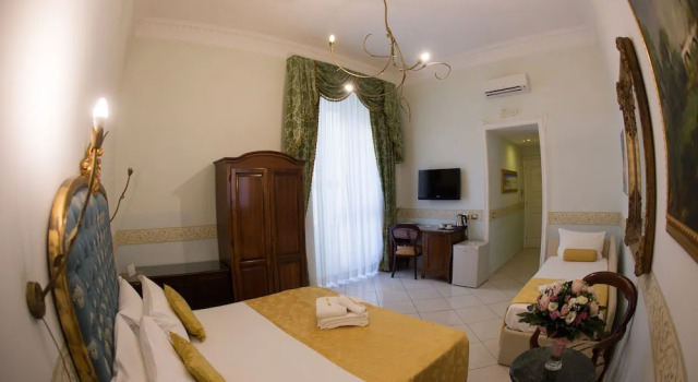 Трёхместный номер Standard с видом на внутренний двор B&B Art Suite Santa Brigida