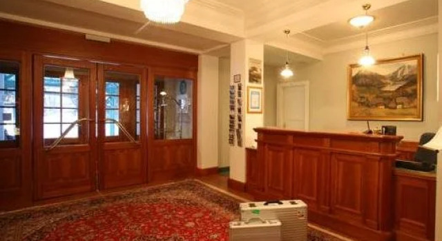 Romantik Hotel Seevilla, Rezervați Hotel Hoteluri în Altaussee cu parcare, Parcare