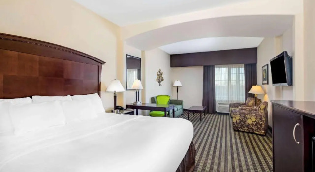 Двухместный номер Executive La Quinta by Wyndham Fowler