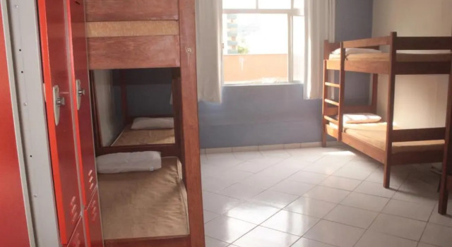 Floripa Hostel CENTRO, Забронировать Хостел Флорианополис - центр города Флорианополис, рядом с Hercilio Luz Square