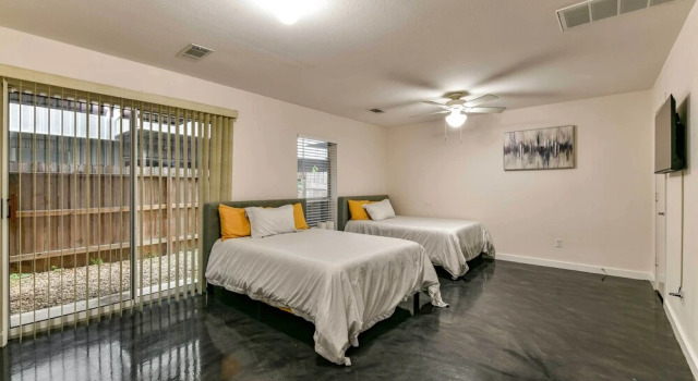 Апартаменты Modern Houston Townhome: 5 Miles to Downtown!