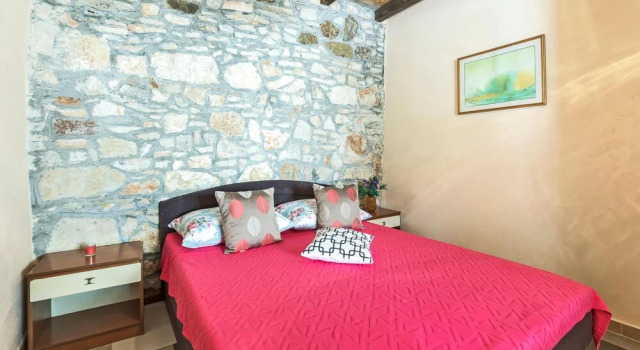 Stunning Home In Peroj, Reserva ahora Hotel Hoteles en Peroj con aparcamiento, Aparcamiento