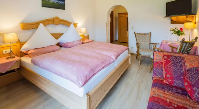 Двухместный номер Standard с балконом и с видом на озеро Hotel-Pension-Ostler