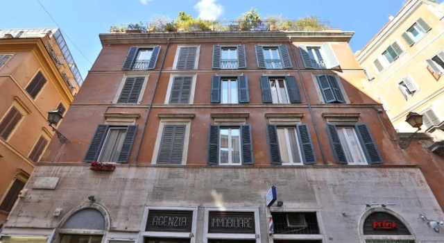 Апартаменты Alexander Apartment