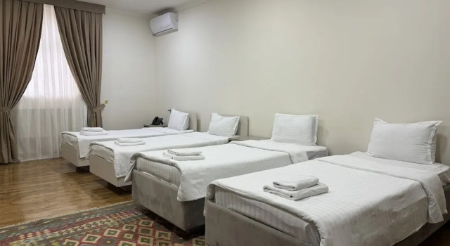Camera quadrupla Standard con balcone Rayyan Hotel EXPRESS