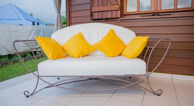 Extrait de Café, Prenota Hotel Pointe-Noire Basse-Terre