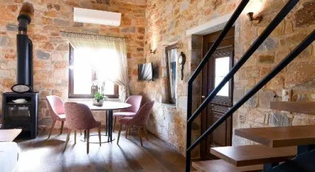 Pinelia Home, Rezervovat Hotel Mirtófiton 