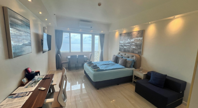 Студия Premium Spacious Oceanview Corner Suite Brand New