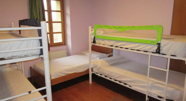 Albergue ambiental de Beizama - Hostel, Rezerwuj Hostel Hotele w Baskonia z parkingiem, Parking