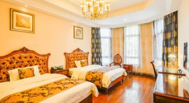 Кровать в общем номере Jinyu Zuo'an Hot Spring Hotel
