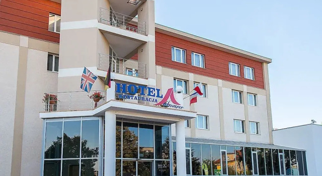 Hotel Almarco, Réserver Hôtel Hôtels à Greater Poland avec parking, Parking