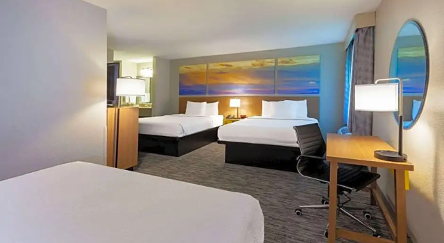 Sechser Suite Days Inn by Wyndham Racine/Sturtevant