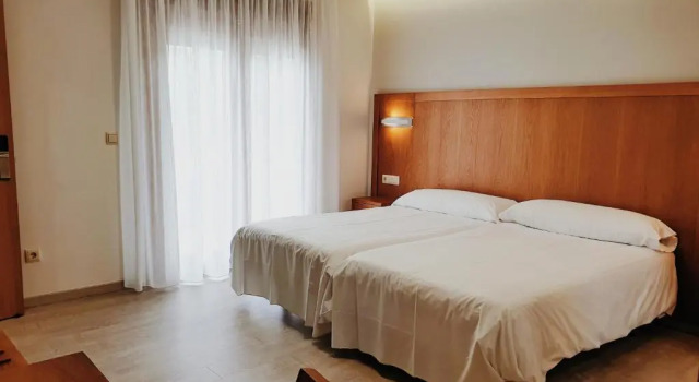 Люкс с 2 комнатами Hotel Campomar** Superior