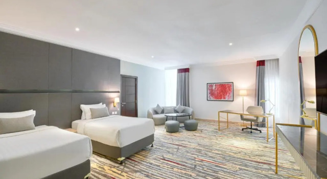 Classy Doppel Zimmer with city/pool view Ramada by Wyndham Doha Old Town