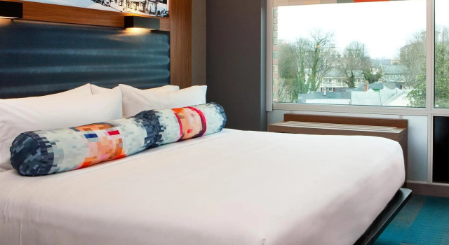 Двухместный люкс Aloft by Marriott Raleigh