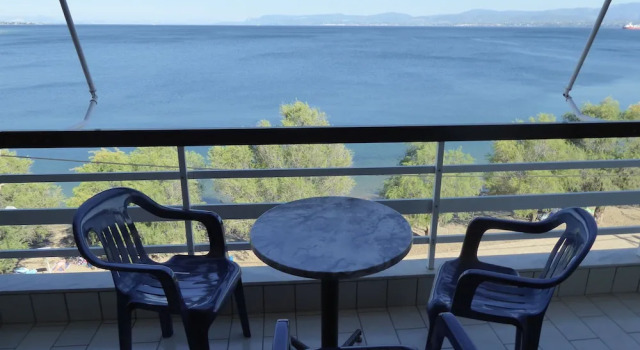 Апартаменты с 2 комнатами с видом на море Poseidon Hotel