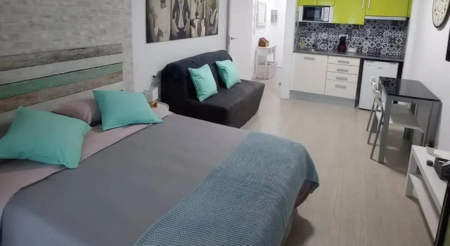 Apartamento con piscina a 2 minutos de la playa!!!, Prenota Appartamento Hotel a Costa Brava con piscina, Piscina