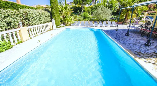Grande Villa à Sainte Maxime - Golfe de Saint Tropez, Забронировать Вилла Отели Сент-Максима с бассейном, Бассейн