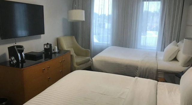 The Streamline Hotel - Daytona Beach, Забронировать Отель Отели Дейтона-Бич с парковкой, рядом с Базилика Святого Димитрия, Парковка