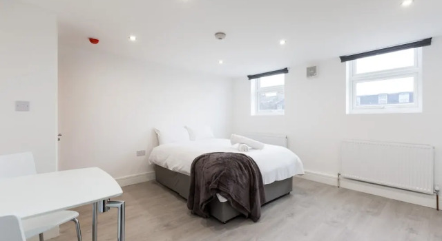 Newly Refurbished Studio Flat In Camberwell, Забронировать Отель Отели Лондона 3 звезды, рядом с College Garden, 3*